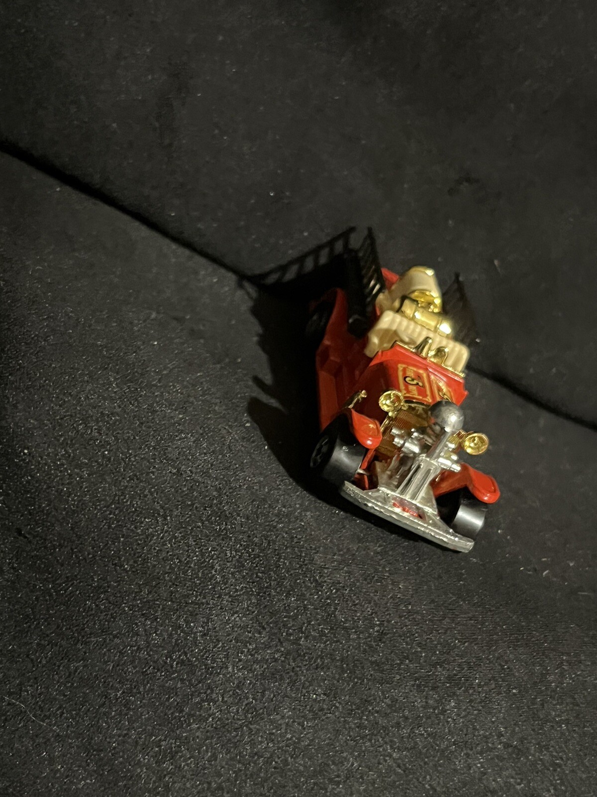 Picture 3 of 8
