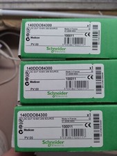 1 PCS Schneider 140DDO84300 Discrete Output Module 140DDO84300 New In Box