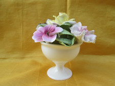 NICE CROWN STAFFORDSHIRE BONE CHINA BOUQUET OF FLOWERS FIGURINE MADE IN ENGLAND