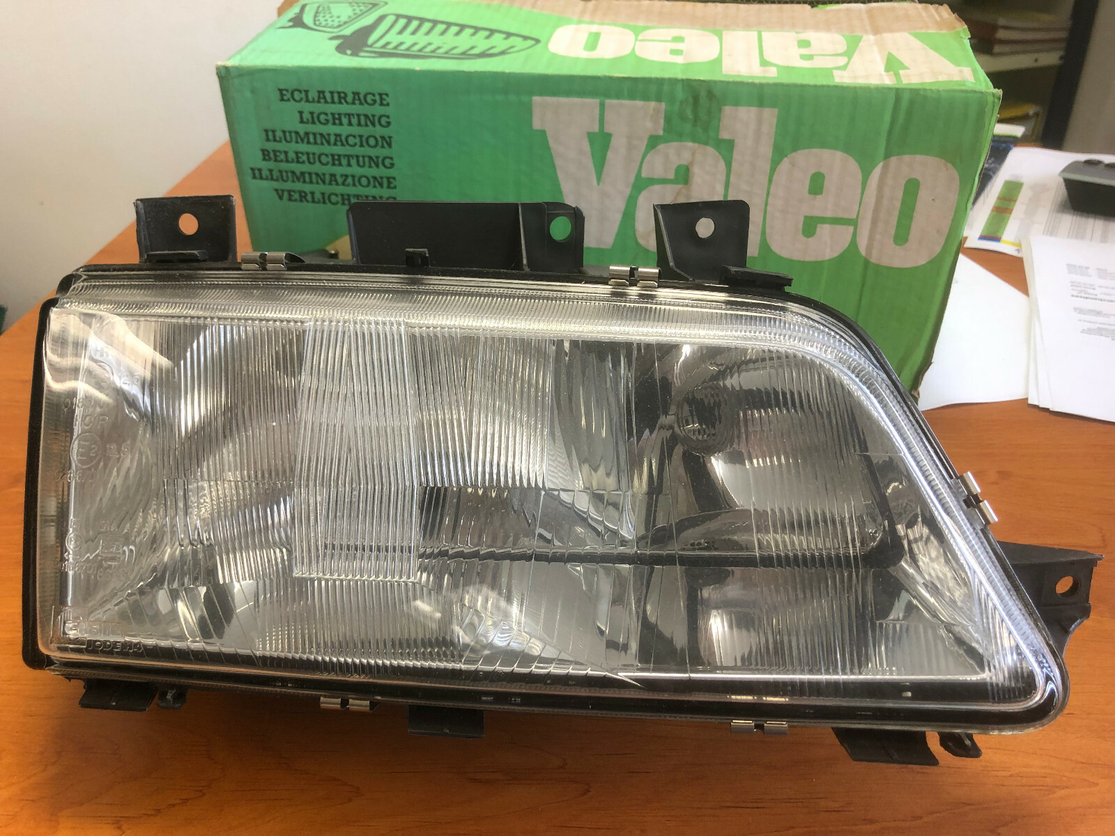 PEUGEOT 405 Limousine Kombi Scheinwerfer rechts H1 H4 Valeo 061194  