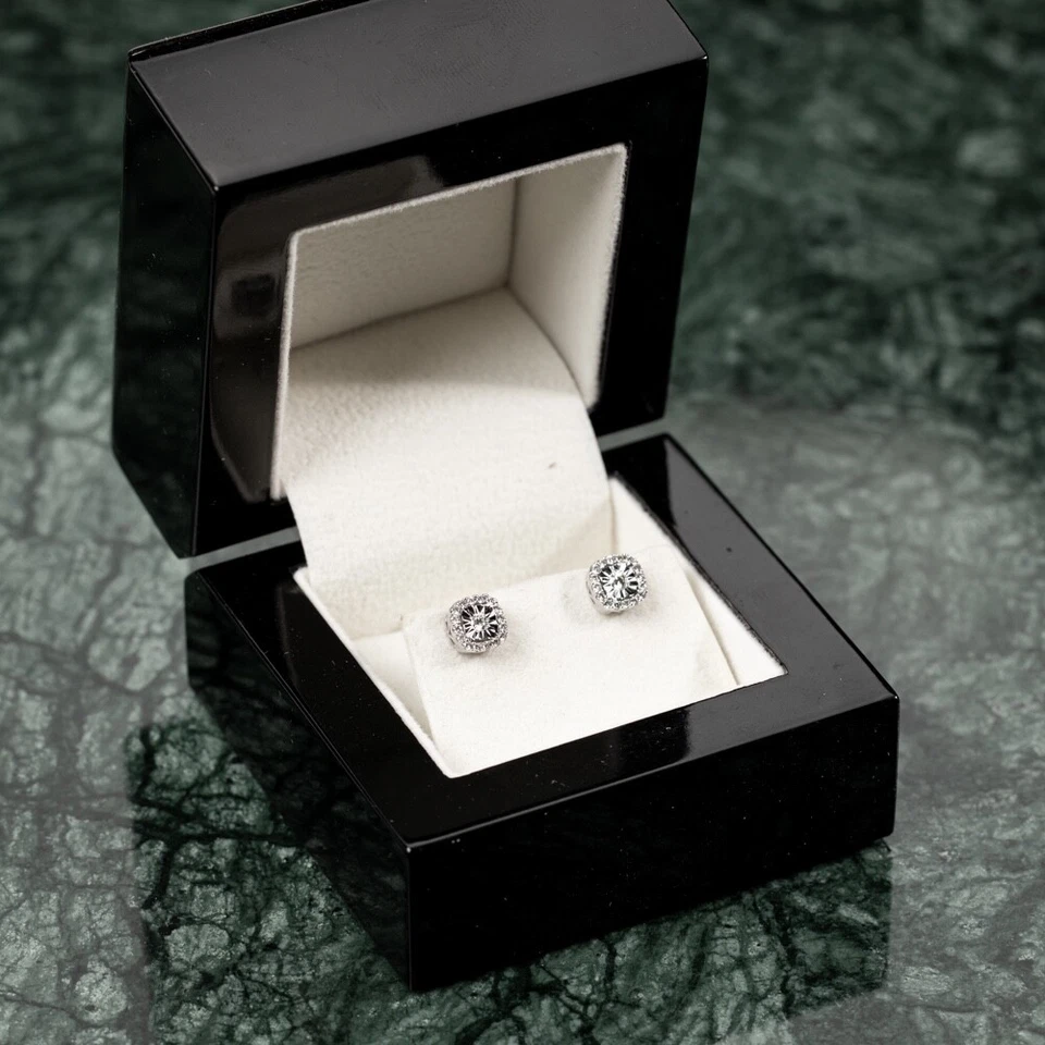 White Gold Men's Round 0.28Ct Miracle Set Natural Diamond Stud Earrings - Image 4 of 4