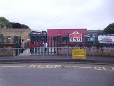 Photo 6x4 St Christophers Academy Dunstable The entrance to St Christophe c2019