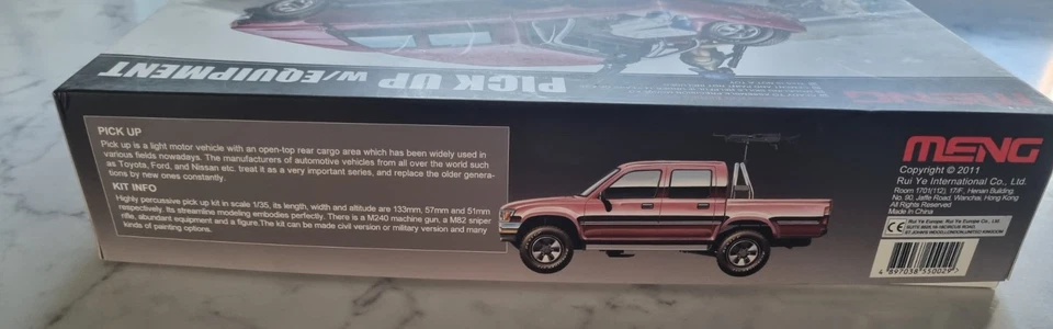 Meng-Model Pick Up W/Equipment Toyota Hilux,VS-002 - 1/35 - Immagine 3 di 4