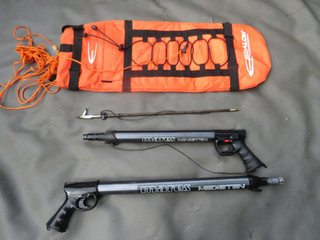 A MARES MINISTEN A MARES MEDISTEN PNUEMATIC SPEAR FISHING GUN EPSEALON BAG