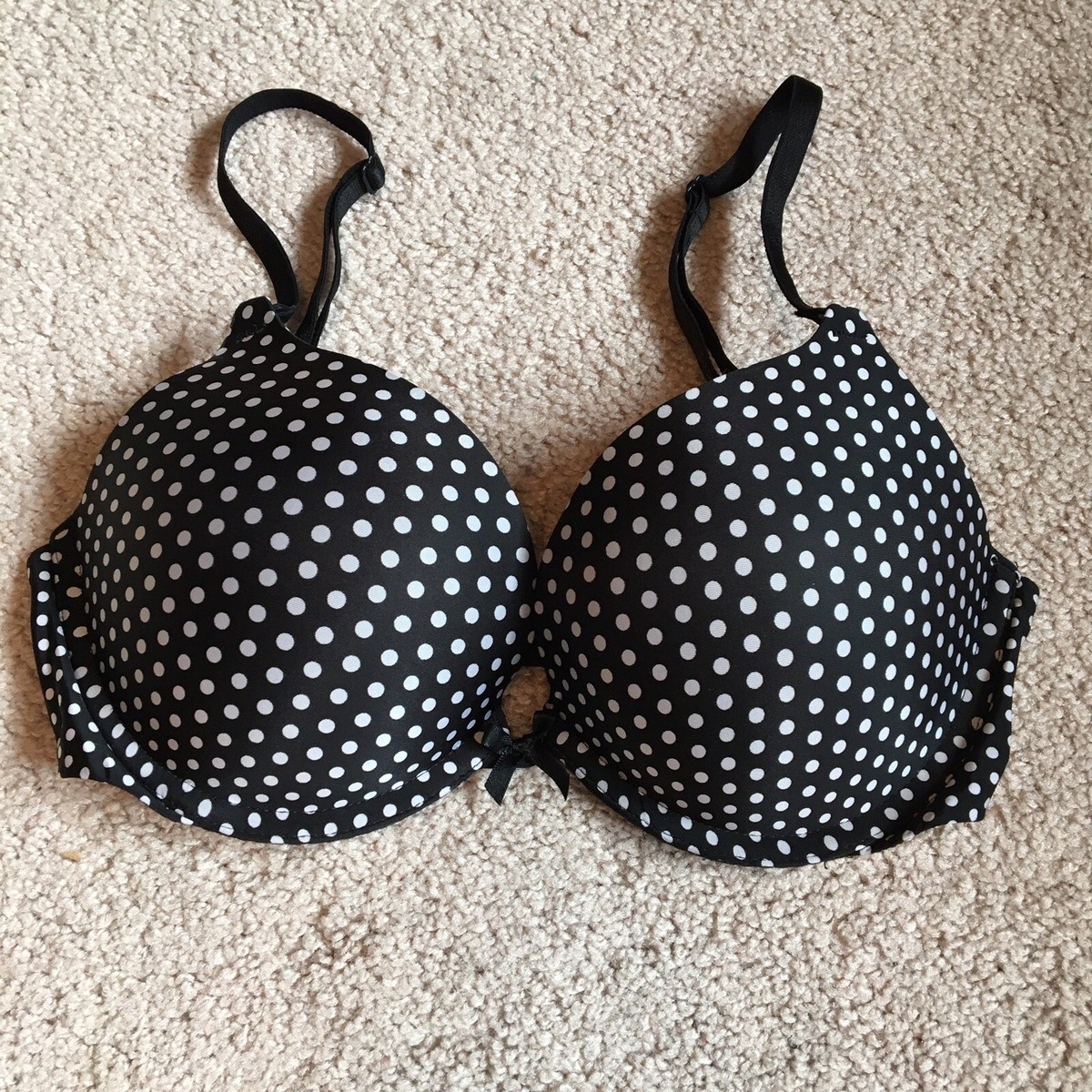 【３２Ｃ／ＸＳ】ブラ＆ソング Victoria's Secret HG Victoria's Secret Pink Bra Size 32C Tan Padded Underwire