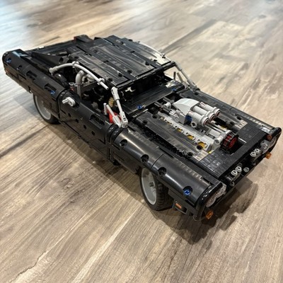 LEGO FAST and FURIOUS Technic Car Racing Movie Dom s Dodge Charger 42111 