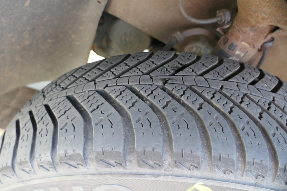 2x VW Polo 6N Lupo Winterreifen155/70 R13 75T Reifen 4,5jx13 ET35 Felgen 4-6mm - Bild 3 von 4