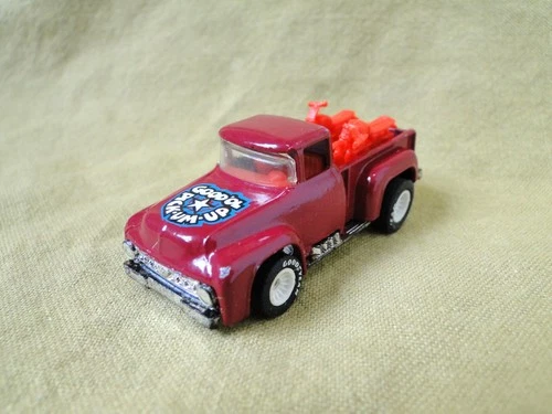 Vintage 1973 Hot Wheels: Burgundy Good'ol Pick-um-up Truck (Damaged Motorcycles)