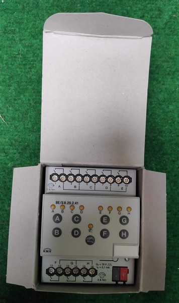BE/S8.20.2.1 BinäReingang, 8Fach Wie Abb / Busch JäGer Kontaktabfrage, Reg, Knx-image