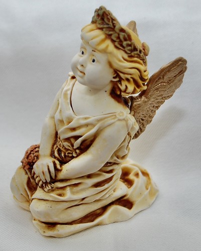 Angelique "Fleur de Lis" Harmony Kingdom box figurine kneeling angel - Picture 3 of 7