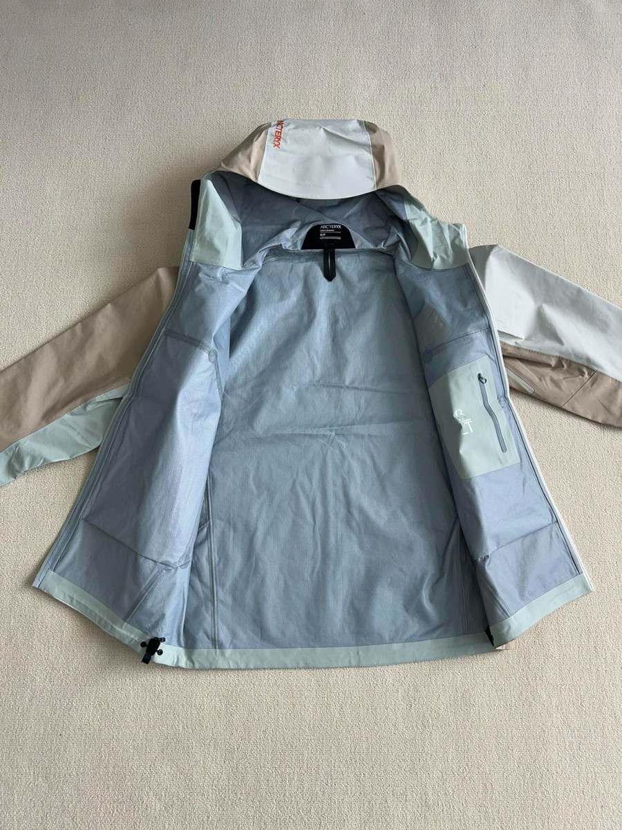 【新品】アークテリクス Beta Lightweight Jacket Sサイズ ARC'TERYX/Beta Lightweight Jacket｜Daytona Park(FREAK'S