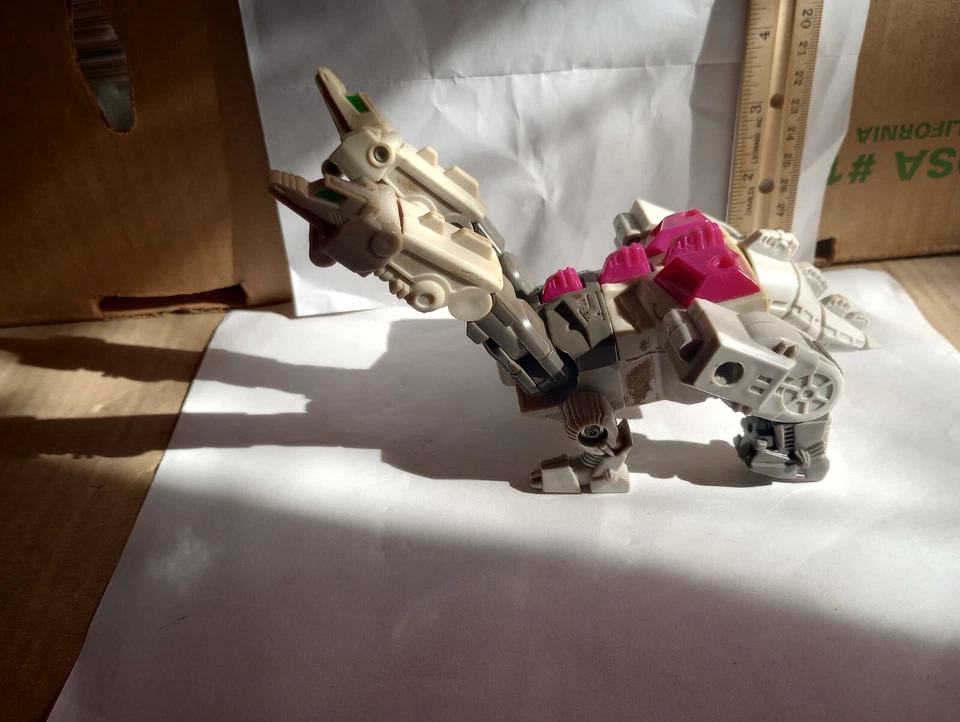 1987 Transformers G1 Abominus Hun-Grr Action Figure Hasbro Vintage Generation 1 - Image 3 of 4