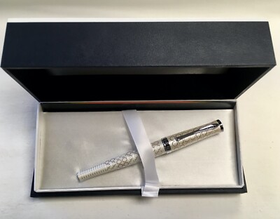 Cross Sauvage Ivory/Forever Pearl ''F'' Nib Fountain Pen
