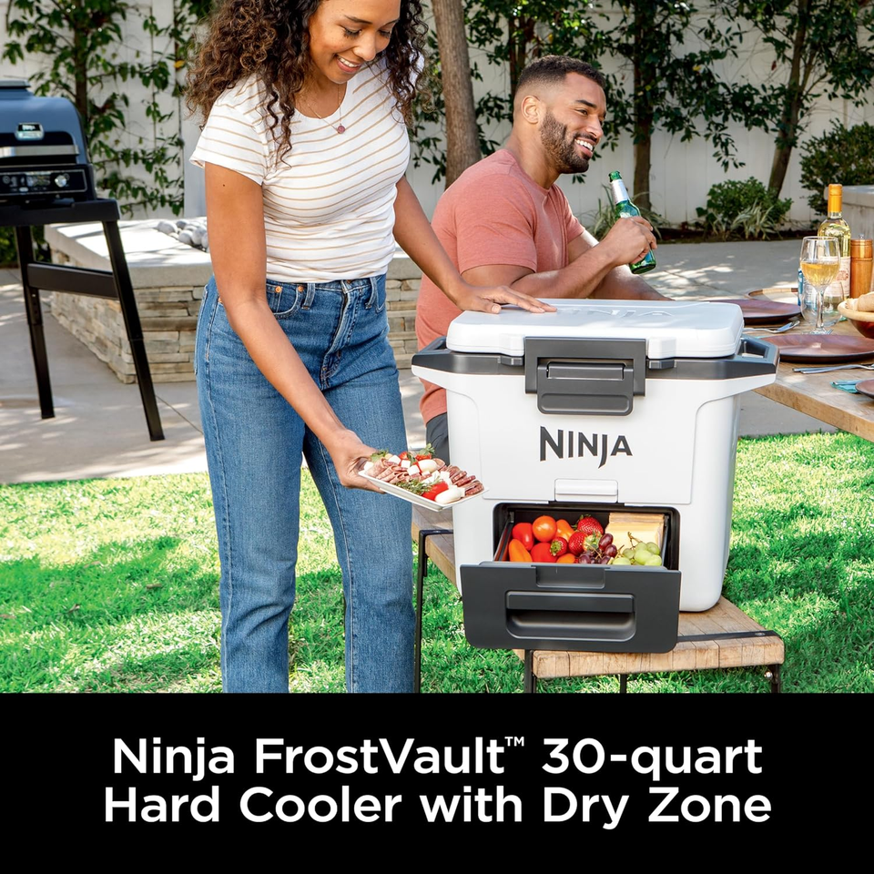 Ninja FB131WH Frostvault 30Qt Hard Cooler with Dry Zone, Integrated