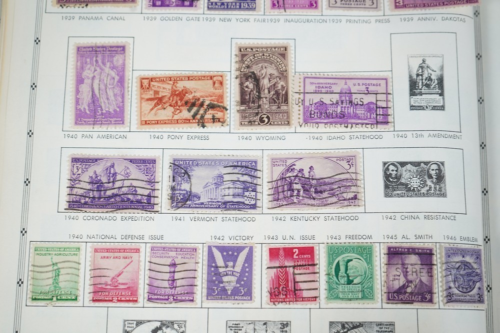 US & WORLDWIDE 1860s-1950s COLLECTION OF 2,750+ STAMPS MINT & USED IN ALBUM