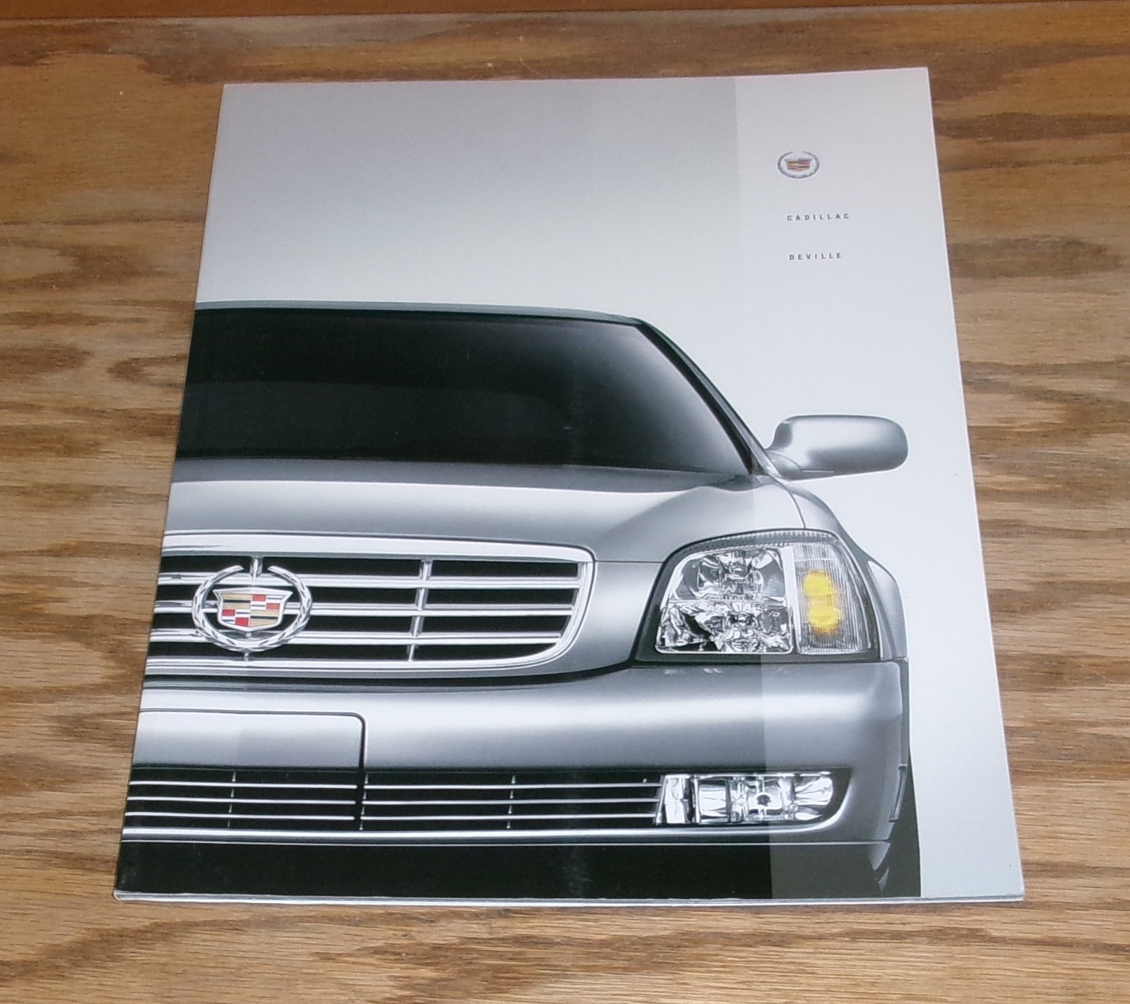 Original 2005 Cadillac Deville Deluxe Sales Brochure 05 DHS DTS