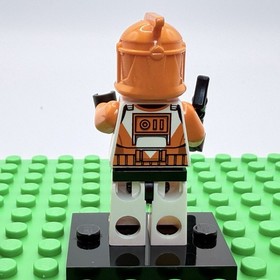 LEGO&reg; Clone Bomb Squad Trooper Minifigure (Phase 1) 7913 Exc Cond (sw0299)