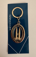 Malaysia Kuala Lumpur Petronas Twin Towers Oval Keychain  NEW