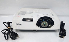 Epson PowerLite 520 Tri-LCD 2700 ANSI Lumens Projector - 1,980 Used Lamp Hrs