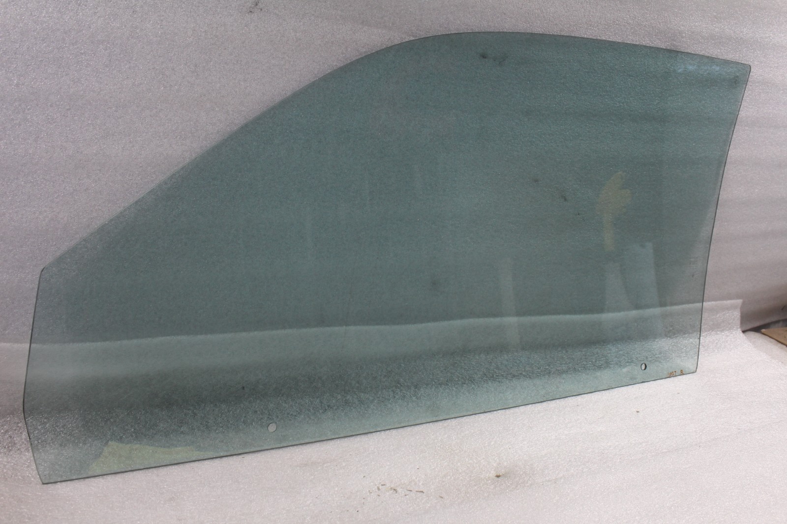 Ferrari Mondial, RH, Right, Front Door Glass, Used, P/N 60552700