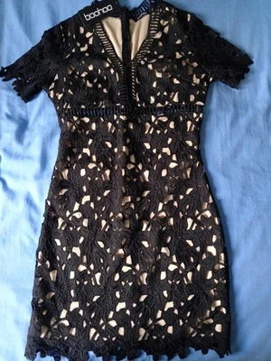 BNWT Boohoo Dress Size 8 - Bild 1 von 4