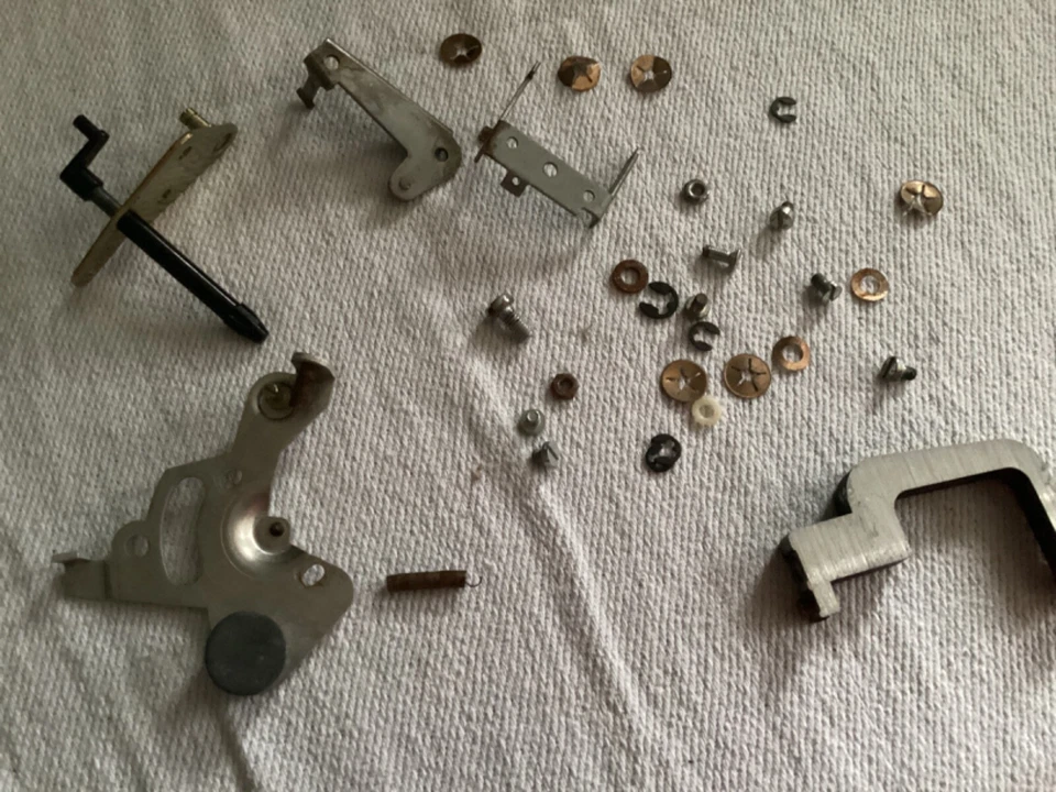 Dual CS505 -2 CS505-3 turntable tone arm parts, clips, screws, washers. - Image 2 of 2