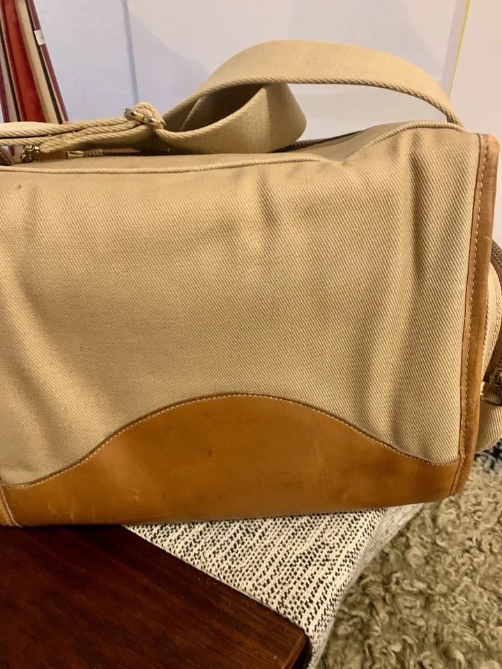 Bolso para cámara Ghurka Marley Hodgson Nº 57 “Rangefinder” caqui sarga pre-debido Foto 4 de 4