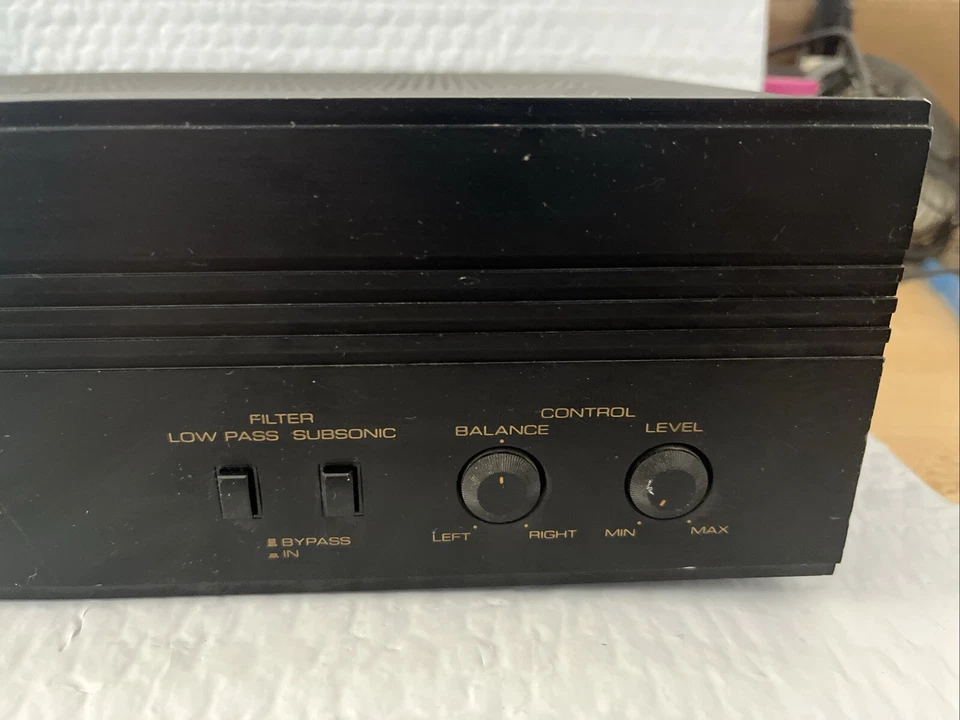 DBX MPA150 分频放大器未经测试,开机无遥控器 — 第 4/4 张图片