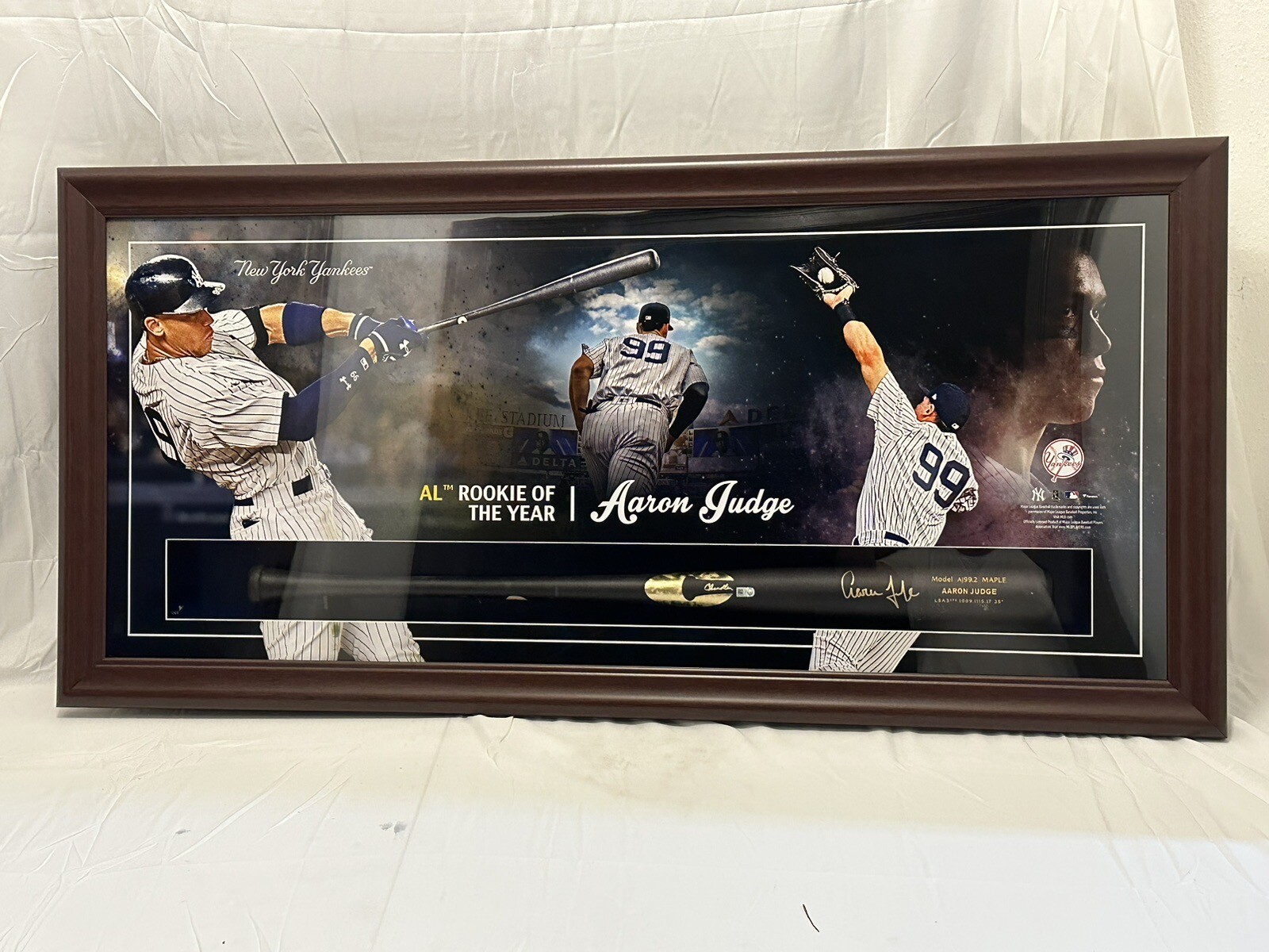Aaron Judge Autographed Signed New York Yankees Baseball Bat Framed In Player Image Collage Frame 