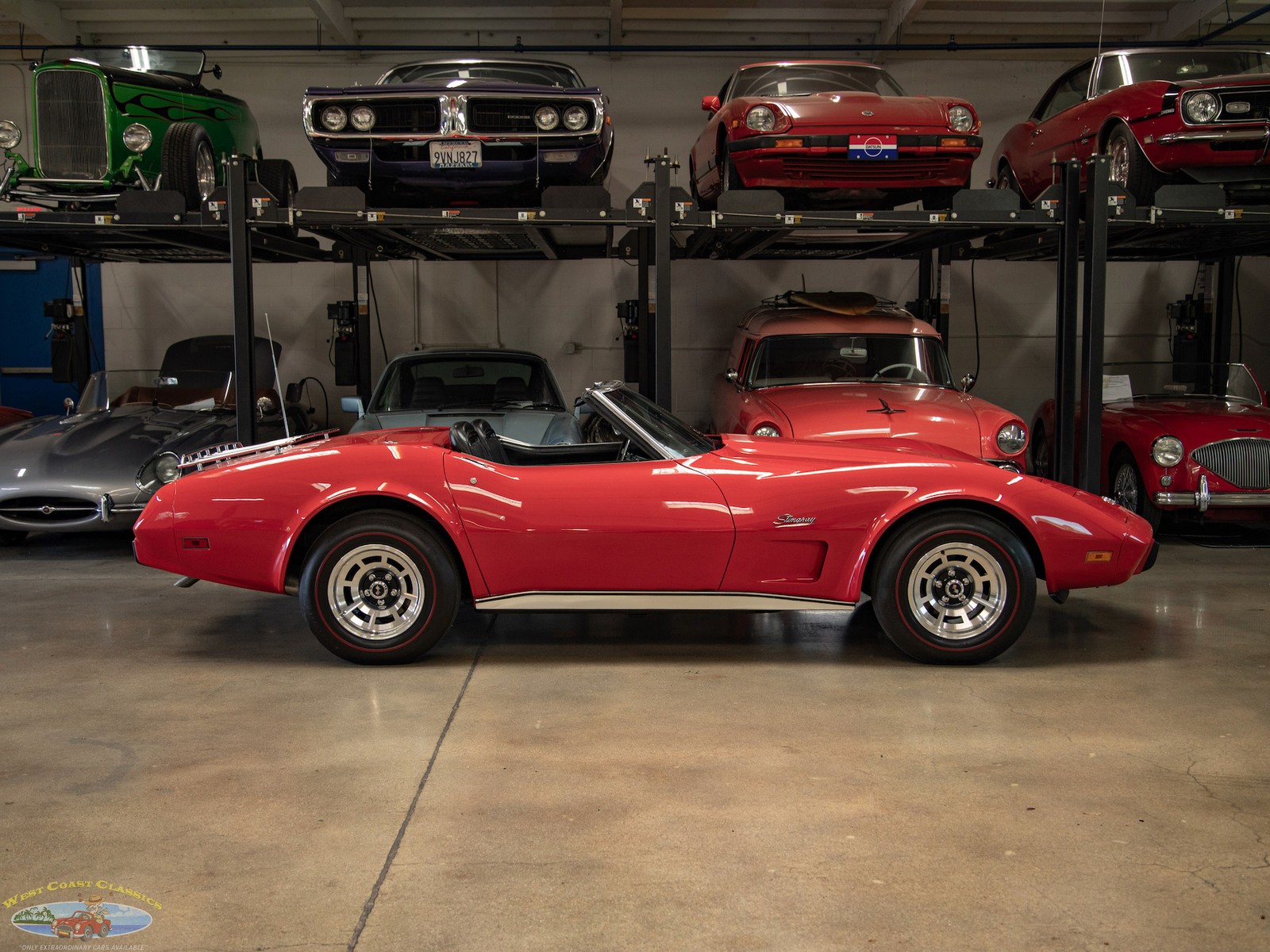 1975 Burgundy/Maroon Chevrolet Corvette   | C3 Corvette Photo 2
