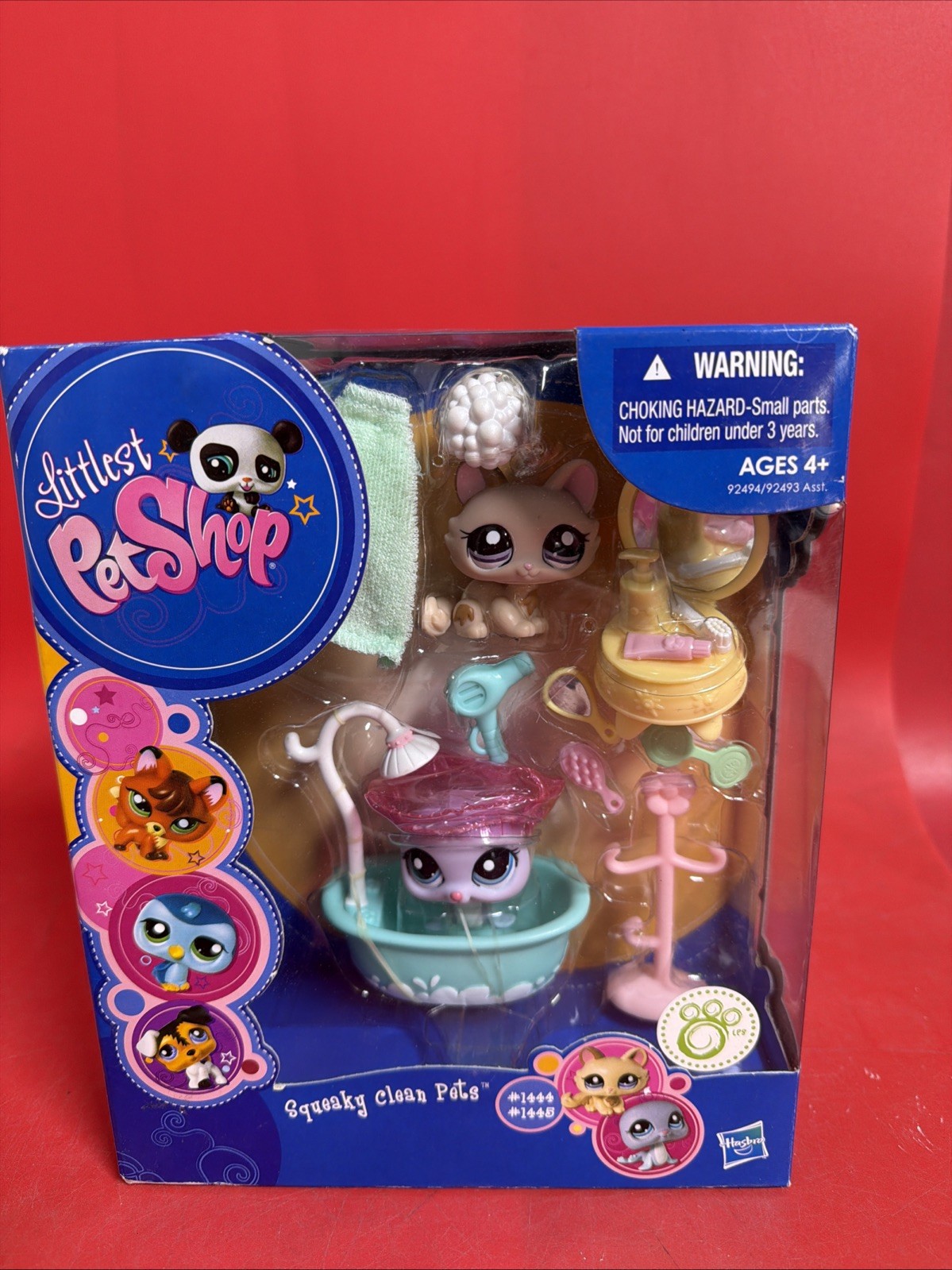 2009 Littlest Pet Shop Squeaky Clean Pets #1445 Seal & #1444 Kitten Play Set 