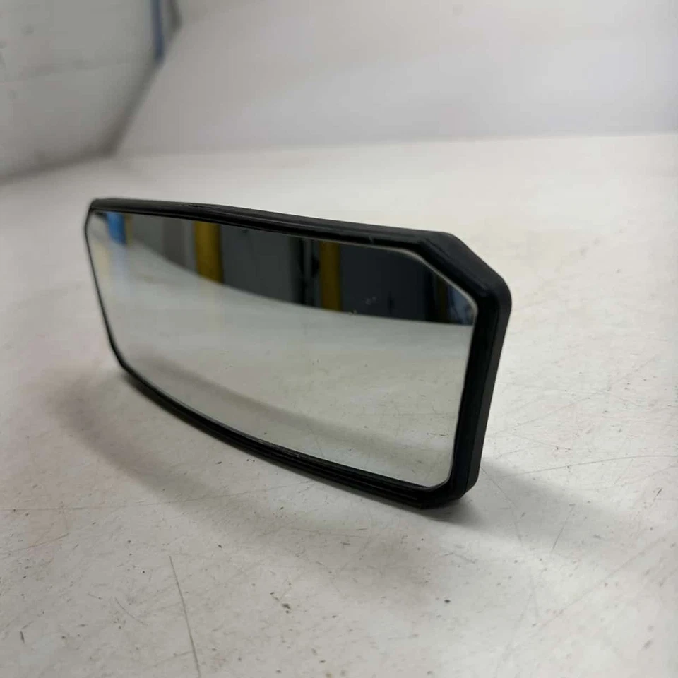 Espejo central panorámico Can Am Sport - 2023 Can-Am Commander Max XT 1000R Foto 3 de 4