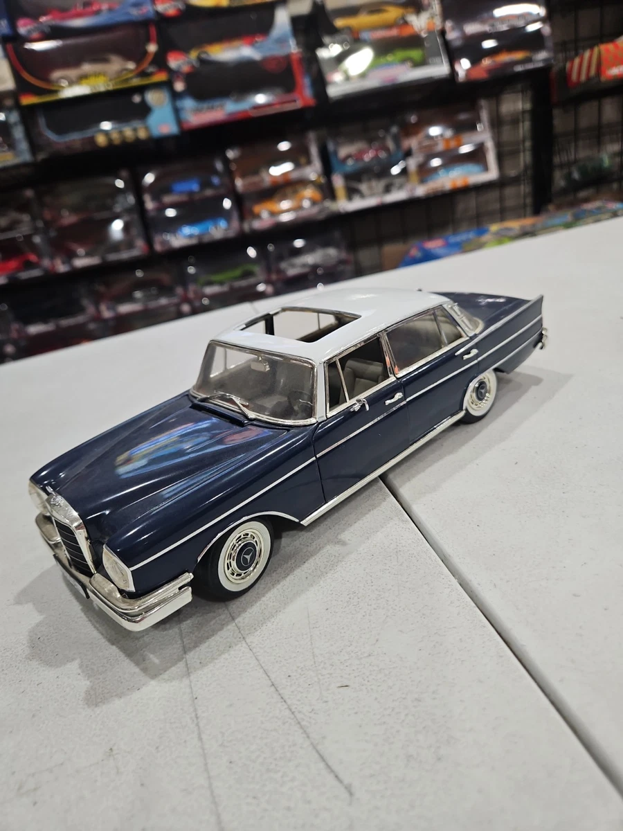 Revell Mercedes-Benz 1:18 Scale Diecast & Toy Vehicles for sale - eBay