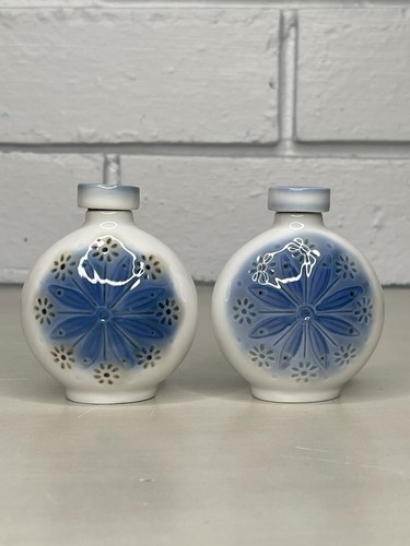 VTG Aquincum Budapest Hungary Perfume Bottle Pair w/Stoppers Flower Porcelain - Imagen 3 de 9