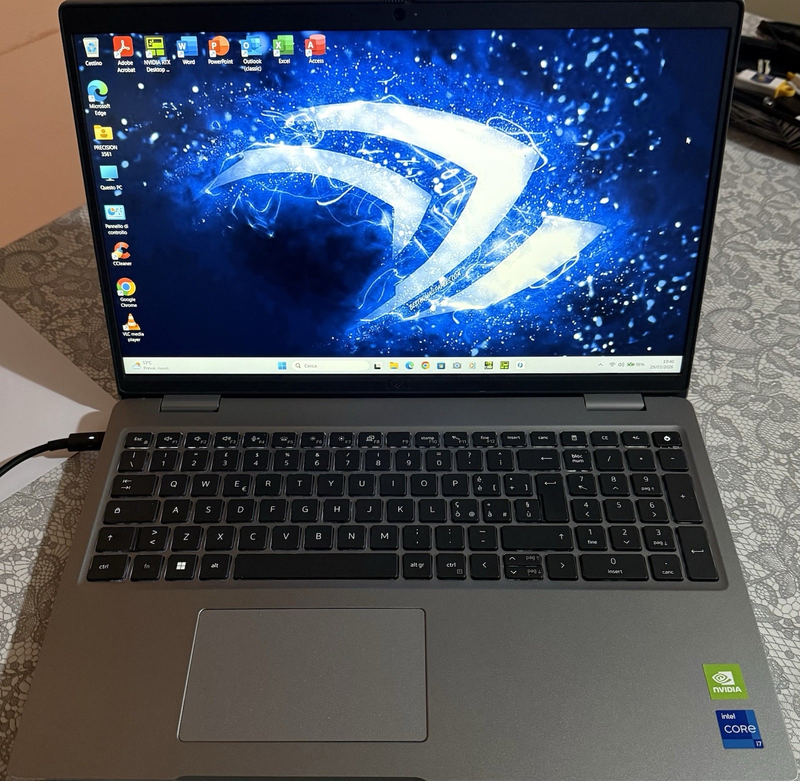 DELL PRECISION 3561-15,6”FHD-INTEL CORE I7-11800H-SSD512GB+1TB HD-32GBRAM-NVIDIA