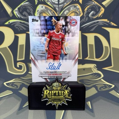 Lea Schuller Topps FC Bayern München Team Set 2022-23 Base Auto #FCB-LSC