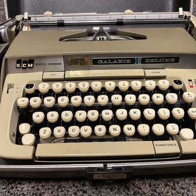Smith-Corona SCM Green Galaxie Deluxe Vintage Portable Typewriter