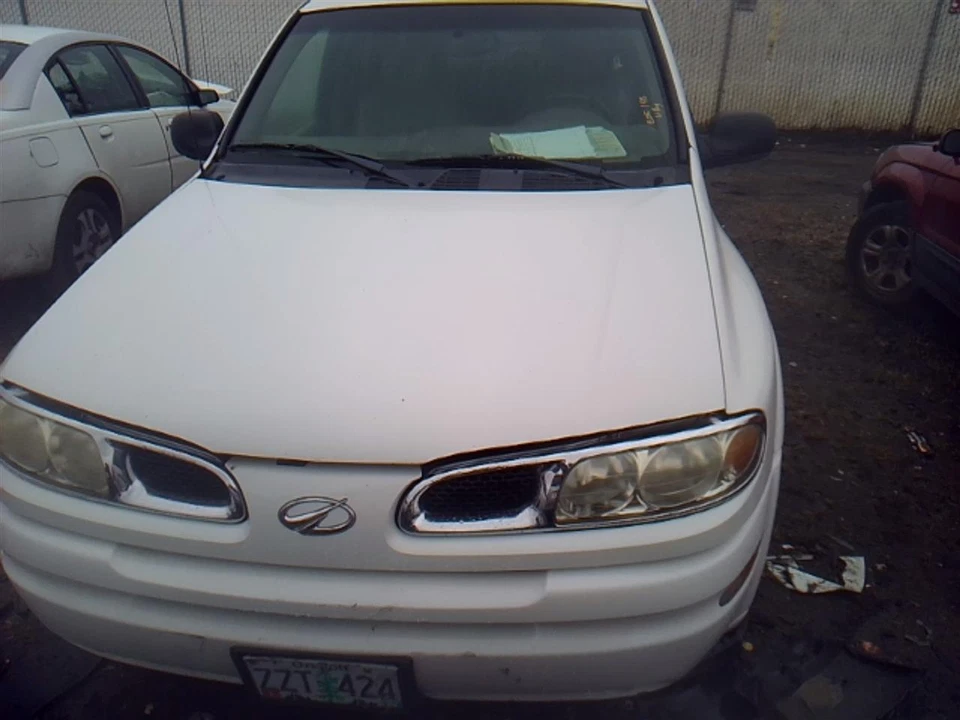 Luz de conducción usada se adapta a: Oldsmobile Bravada 2003 parachoques antiniebla montado grado Foto 4 de 4