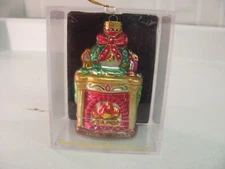 Unique Treasures Glass Ornament Wreath Fireplace Brick Hearth Presents Gift