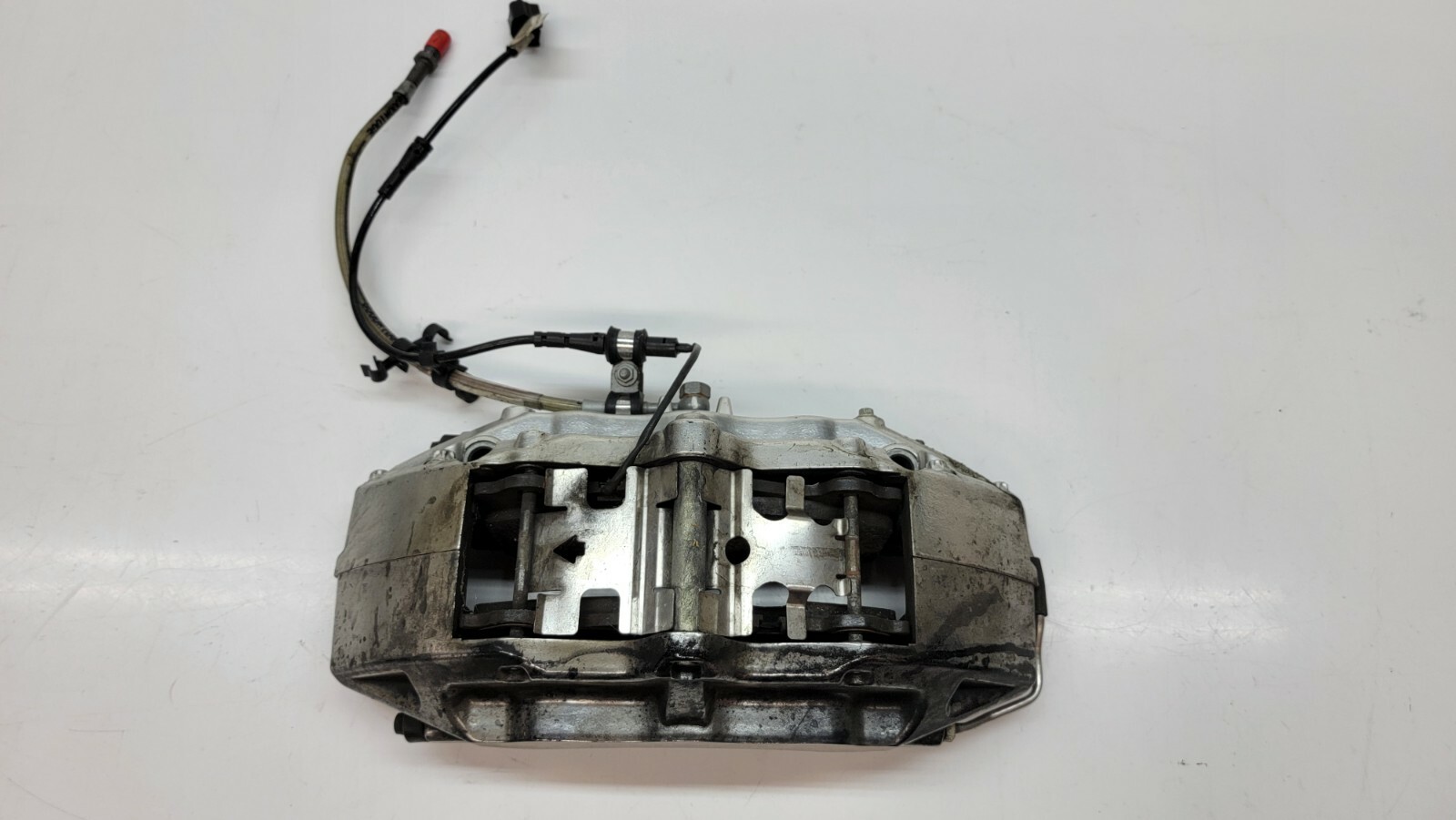 MCLAREN 650 S FRONT LEFT DRIVER BRAKE CALIPER WITH HOSE LINE OEM 11C0063CP 