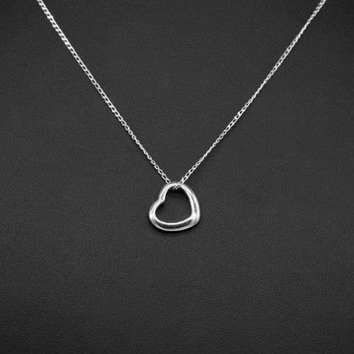 Heart Shaped Floating Pendant Sterling Silver 925 perfect gift-loved ones - Picture 2 of 7