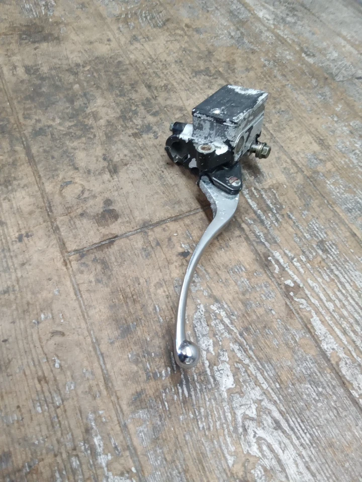 Главный цилиндр суппорта переднего колеса 1979 79 78-83 Honda CX500 CX 500 - Изображение 4 из 4