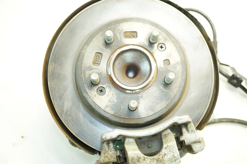 🔅2021-2025 Hyundai Elantra Eje trasero derecho nudillo rueda buje, pinza de freno Foto 3 de 4