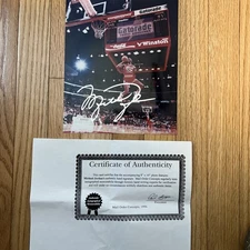 Michael Jordan Chicago Bulls Autographed 8x10 Photo with COA