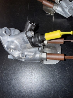 #ad John Deere DEF Dosing Injector Nozzle OEM RE560468 0444043045 Bosch $205.00