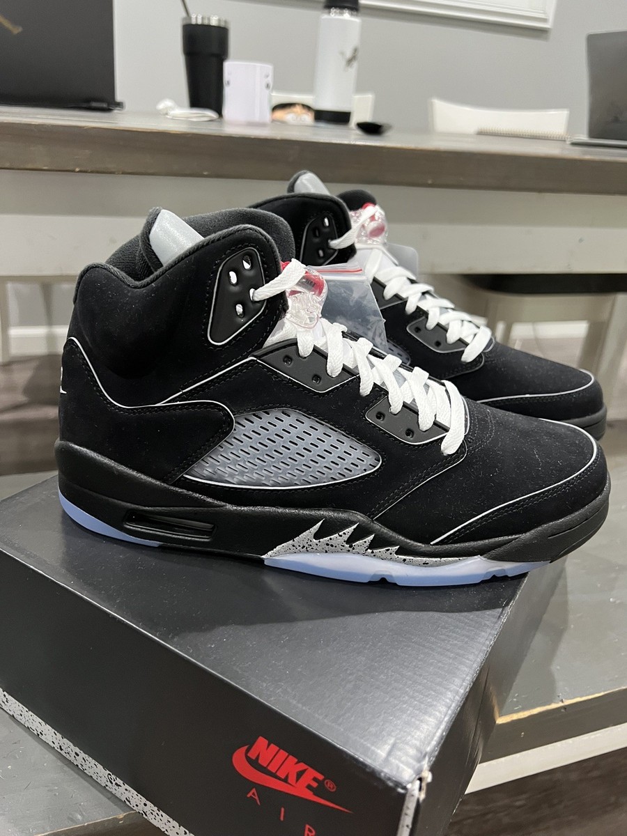靴 AIR JORDAN 5 RETRO OG Reimagined Size 9.5 - Air Jordan 5 Retro OG Black Metallic Reimagined
