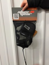 Atom gear wrist guards large roller skate roller blades skateboarding
