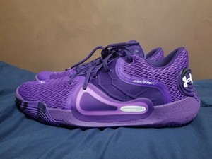 tenis de basquete roxo