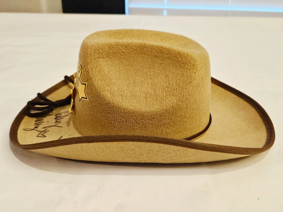 Andrew Lincoln & Cailey Fleming The Walking Dead Sombrero de Sheriff Doble Autografiado Foto 3 de 4