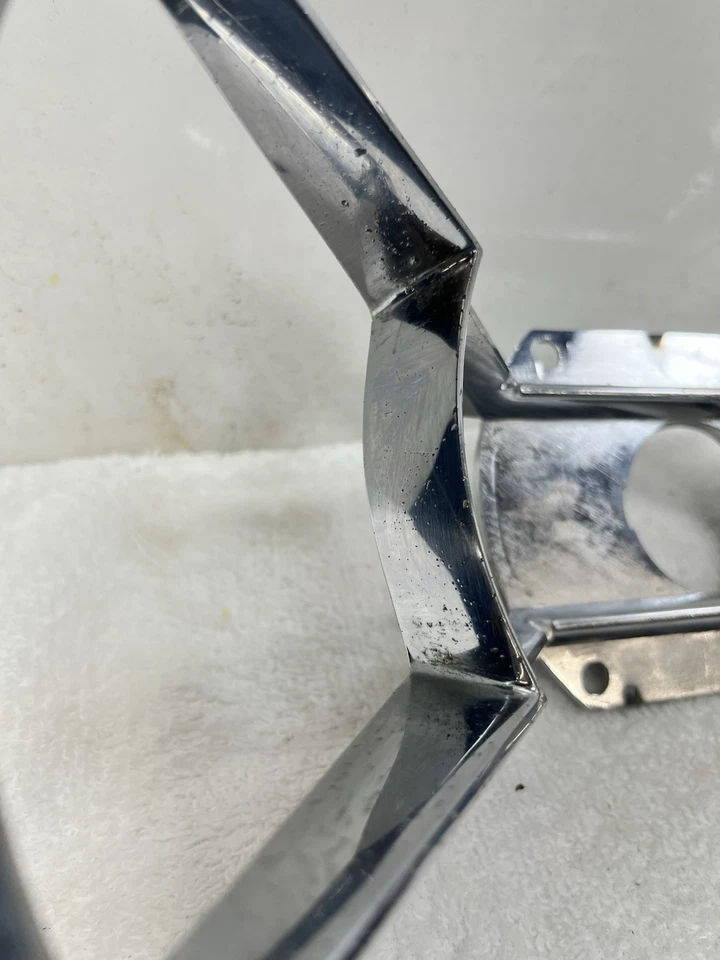 Anillo de bocina cromado Lincoln Continental 1959 NOS Foto 3 de 4